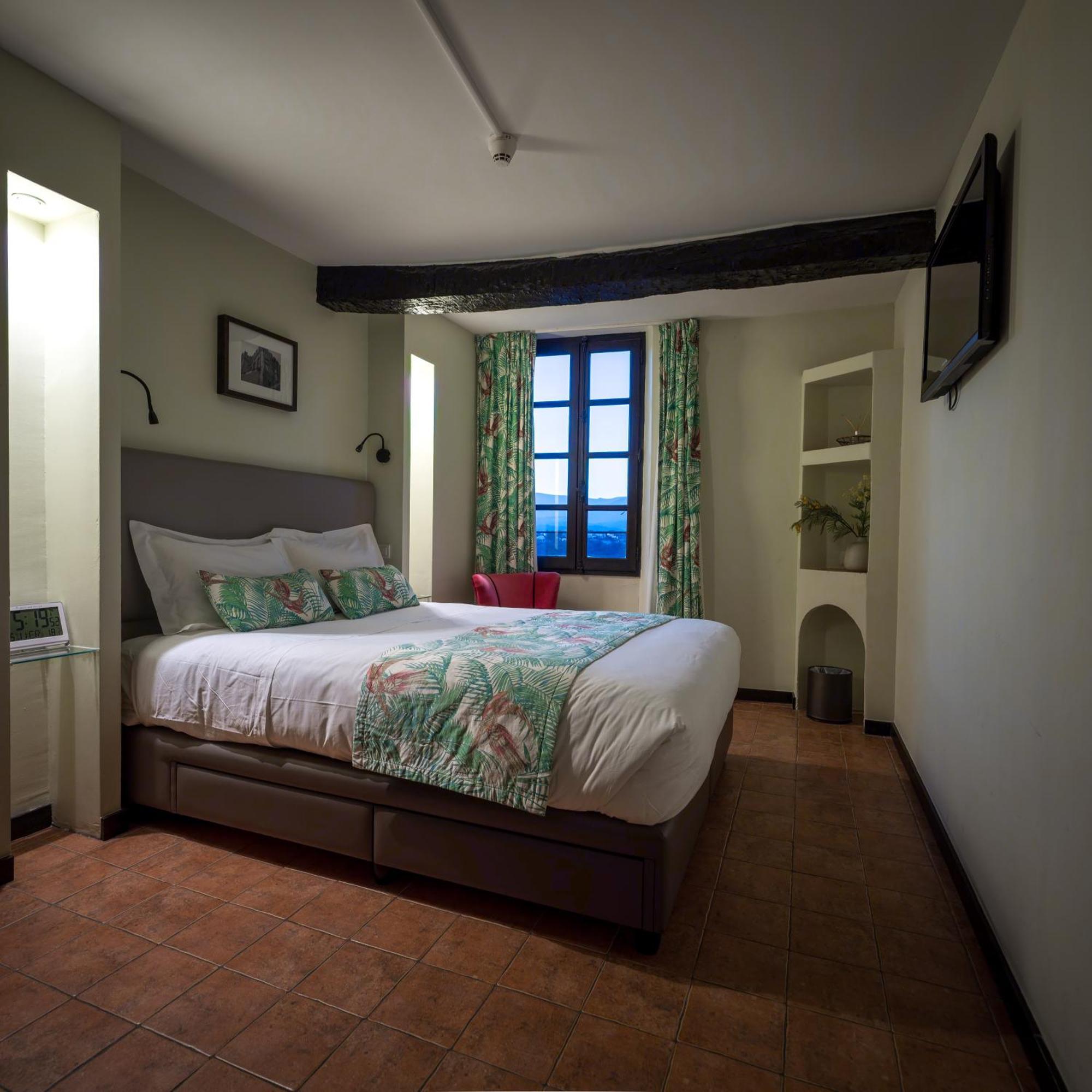 Le Grimaldi Bed and Breakfast Cagnes-sur-Mer Exteriör bild