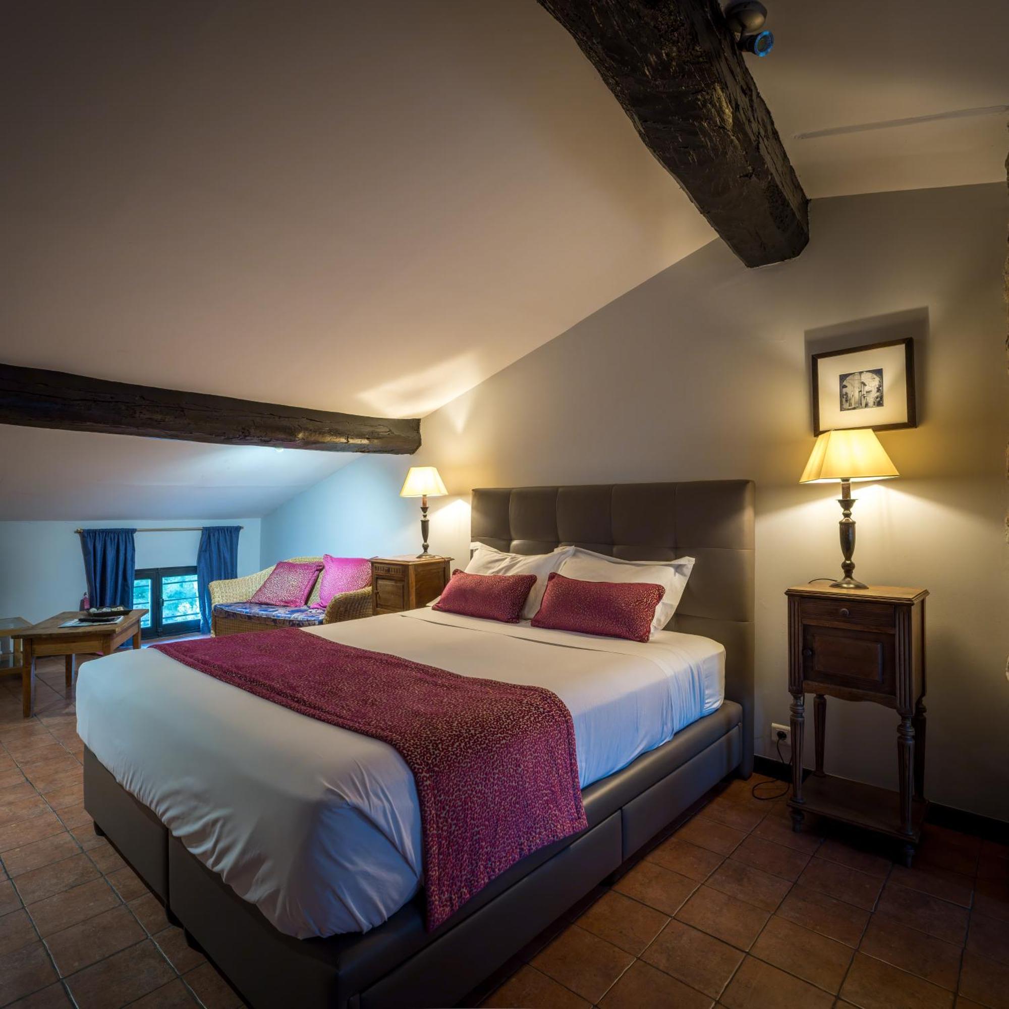 Le Grimaldi Bed and Breakfast Cagnes-sur-Mer Exteriör bild
